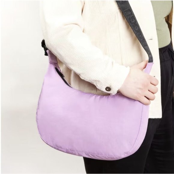 NWT BAGGU Medium Crescent Bag, Lavender - Picture 2 of 6